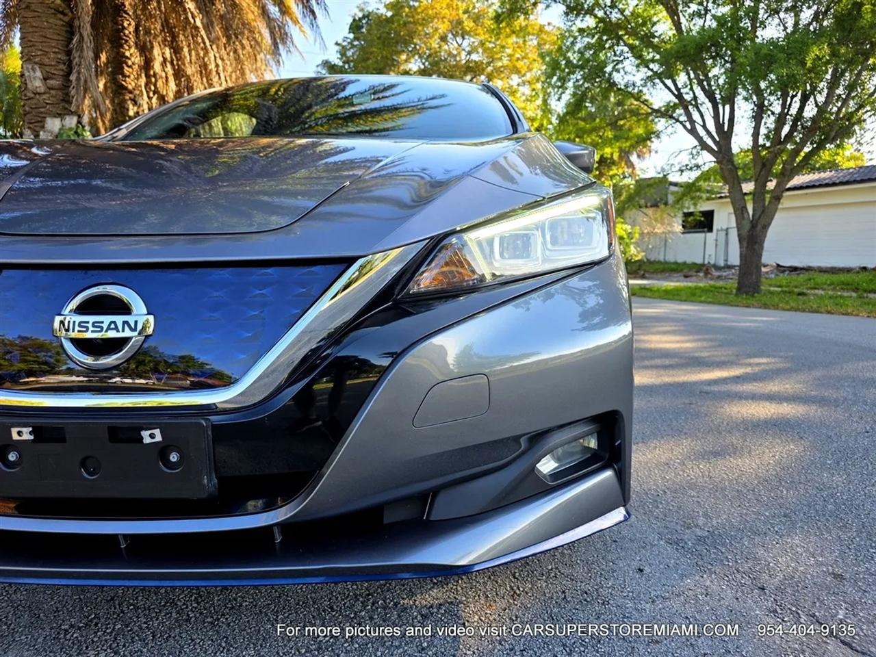 Nissan Leaf  2022