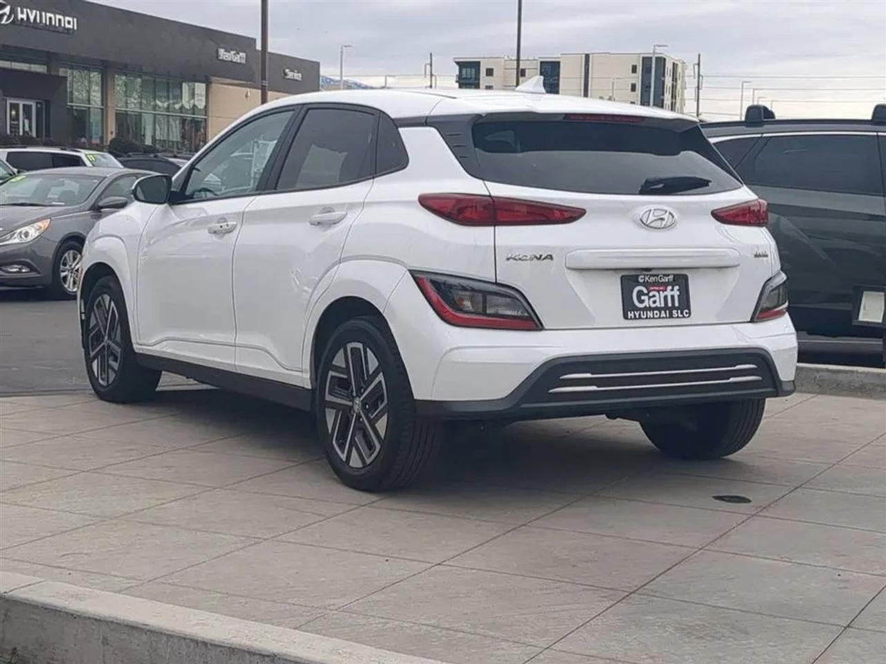 Hyundai Kona EV  2023