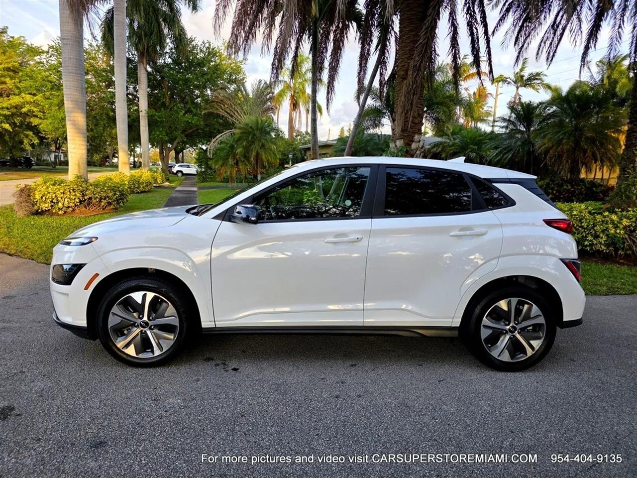 Hyundai Kona EV  2023