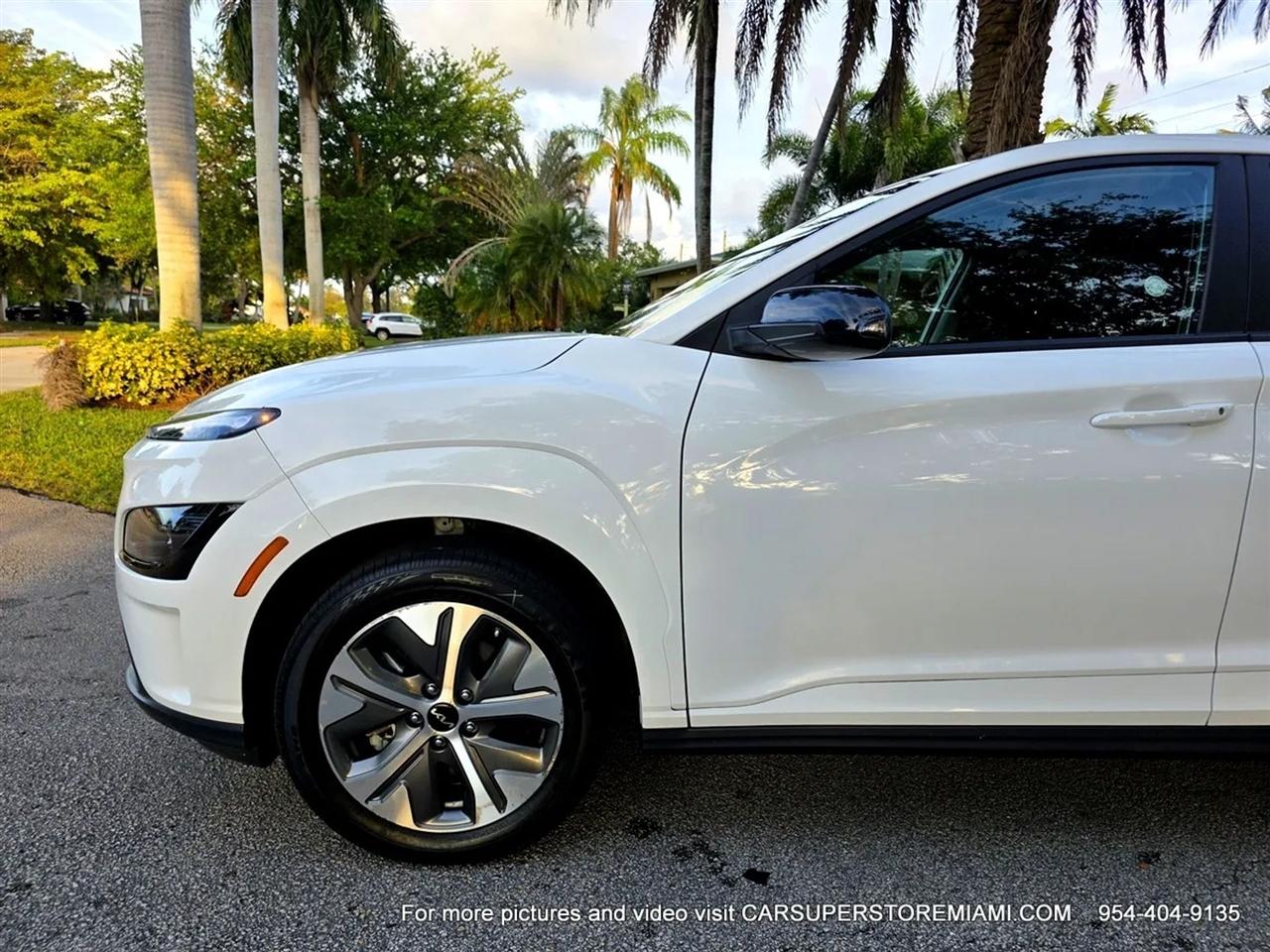 Hyundai Kona EV  2023