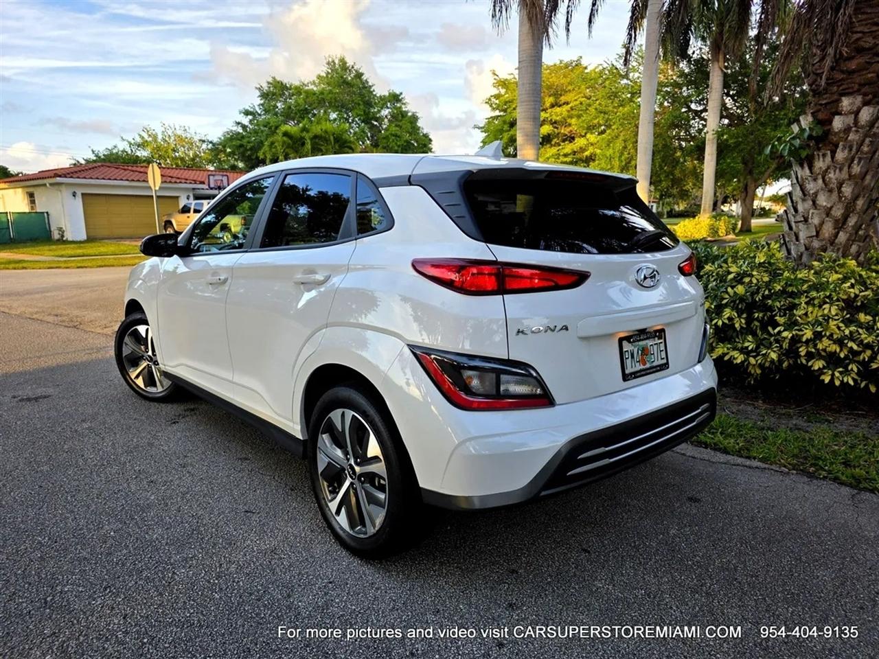 Hyundai Kona EV  2023