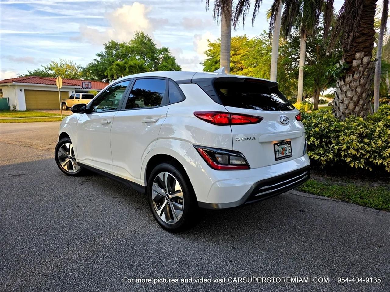 Hyundai Kona EV  2023