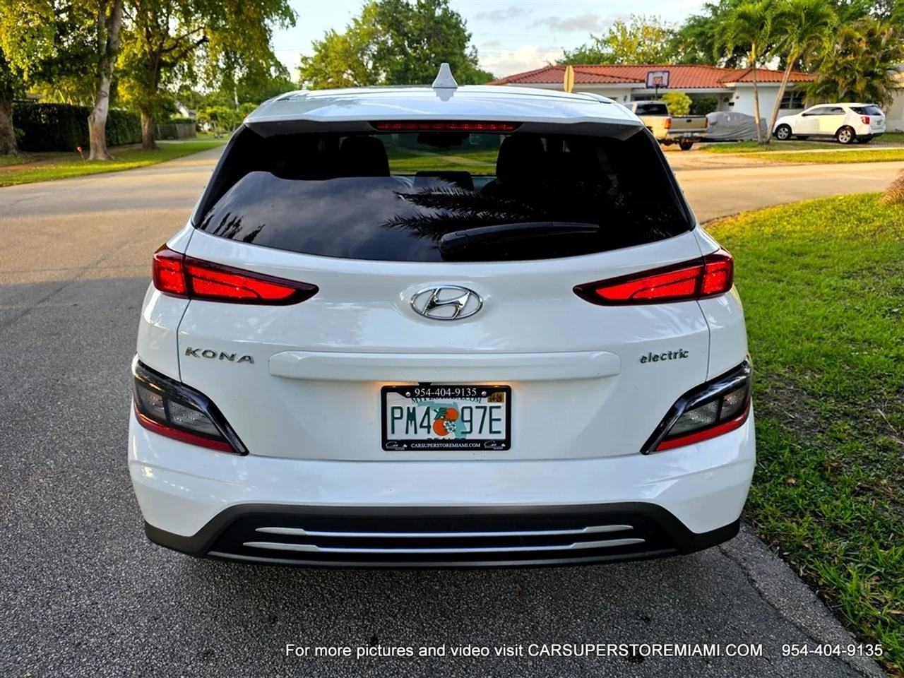 Hyundai Kona EV  2023