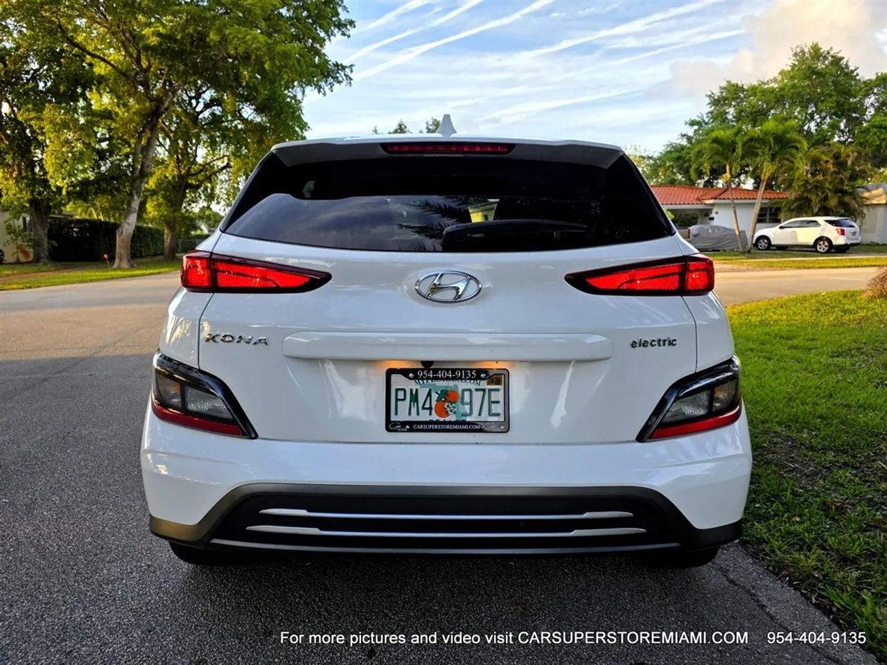 Hyundai Kona EV  2023
