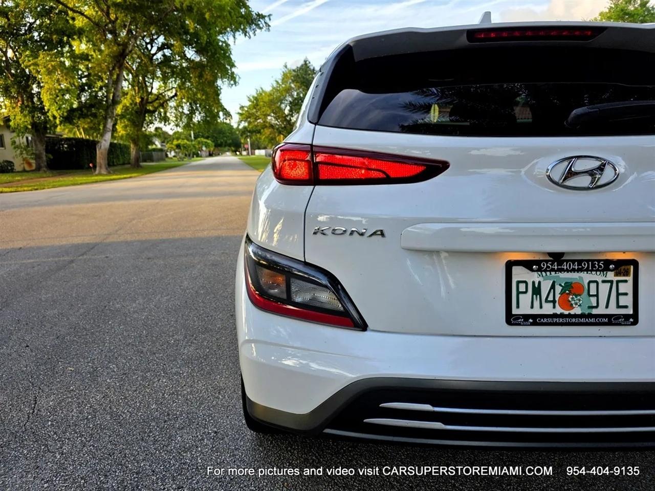 Hyundai Kona EV  2023