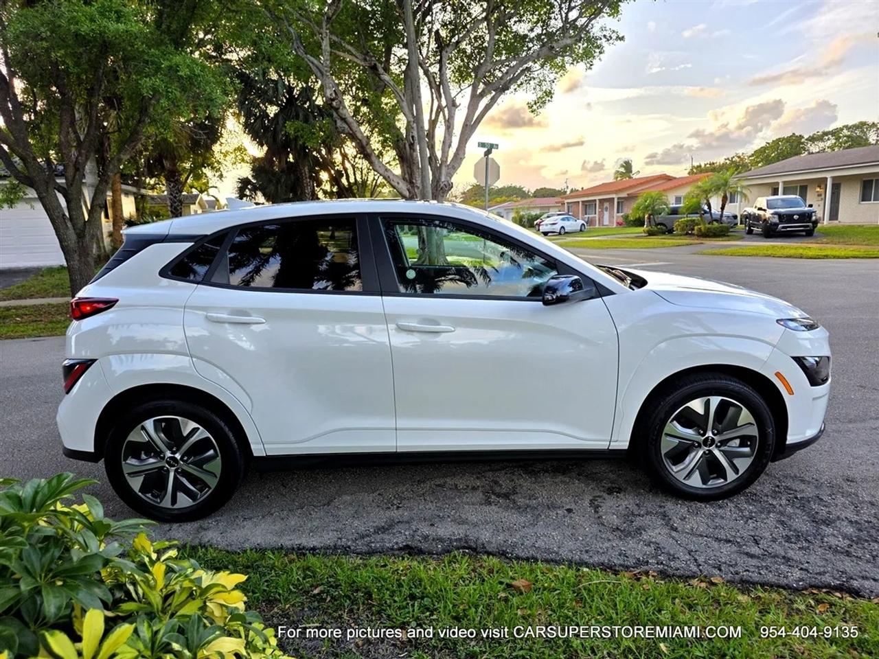 Hyundai Kona EV  2023