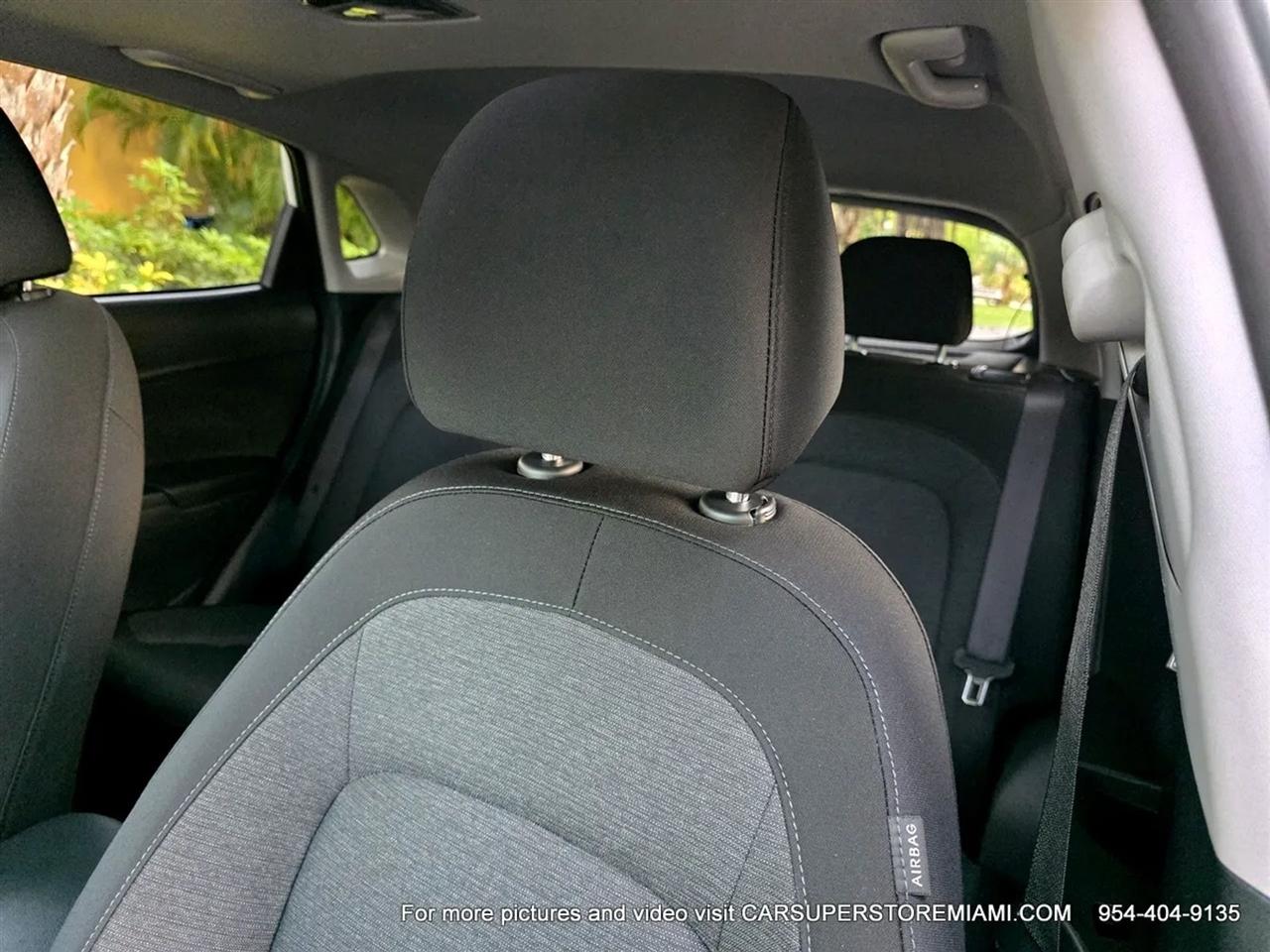 Hyundai Kona EV  2023