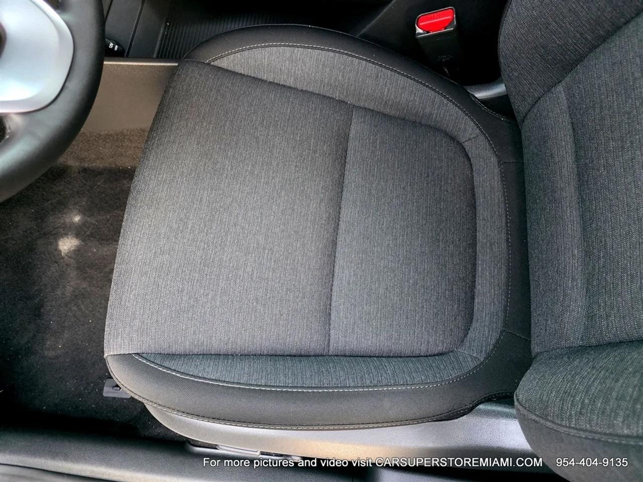 Hyundai Kona EV  2023