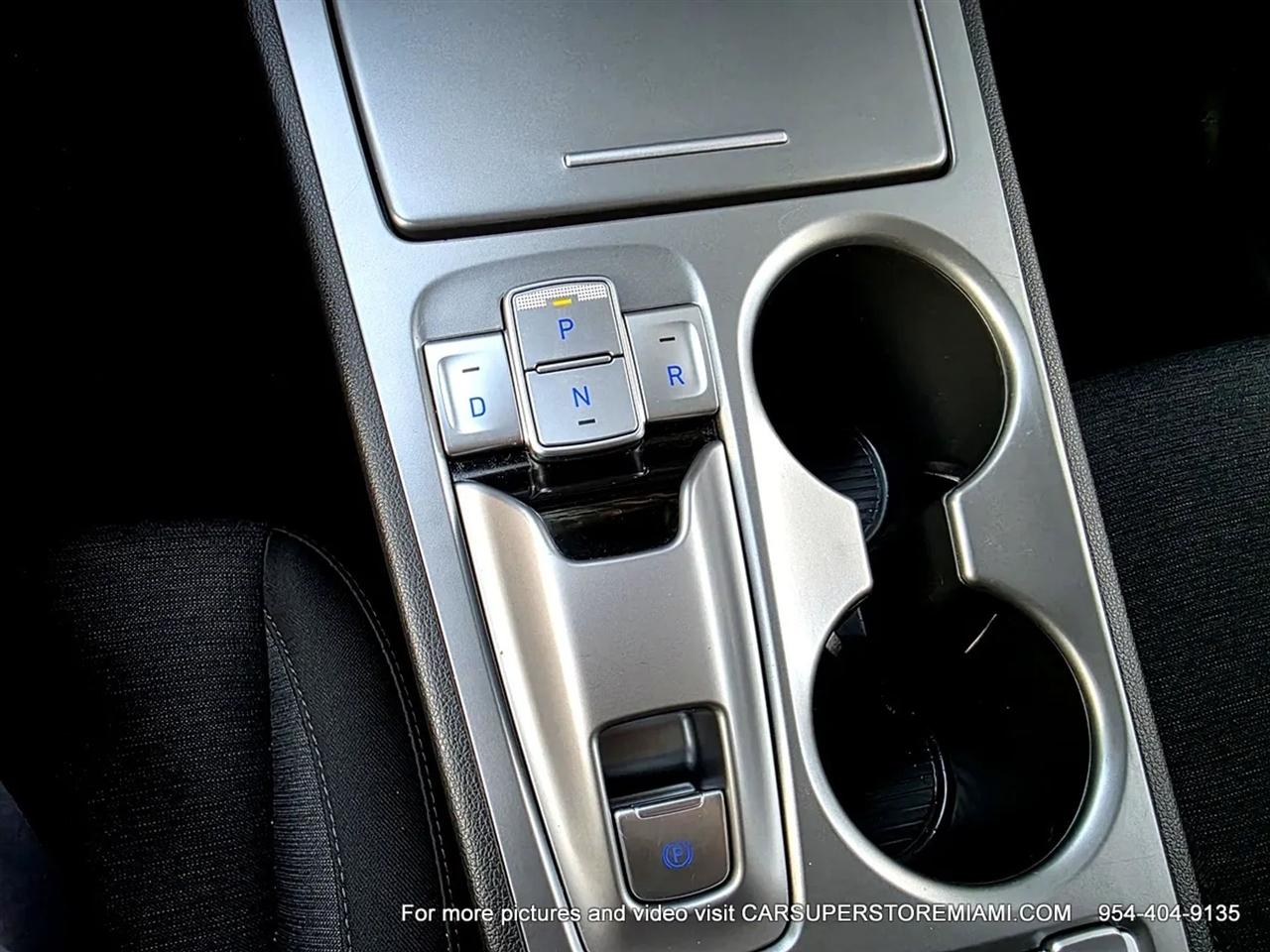 Hyundai Kona EV  2023
