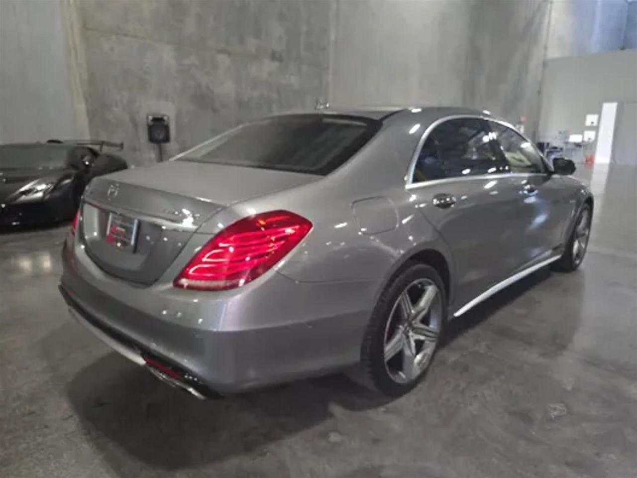 Mercedes-Benz S-Class  2015