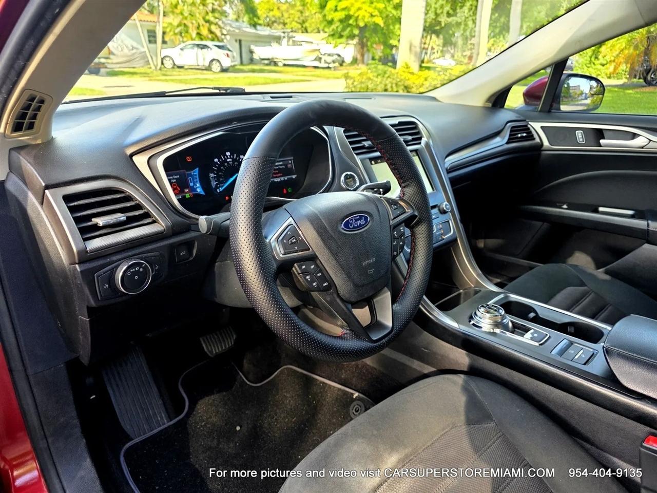 Ford Fusion Hybrid  2017