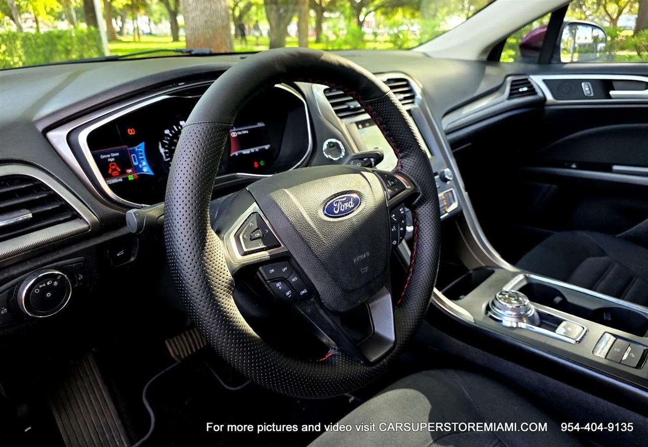 Ford Fusion Hybrid  2017