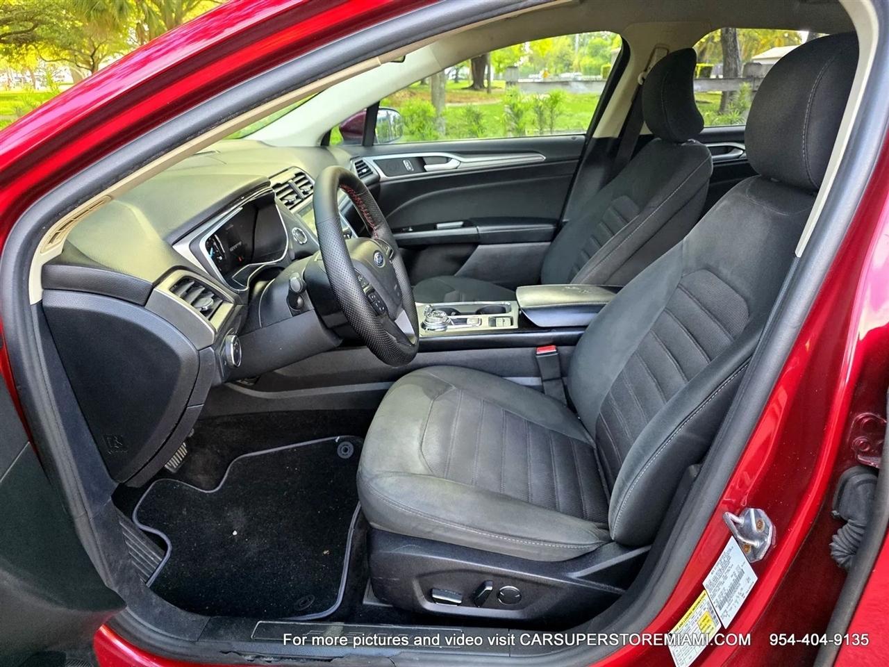 Ford Fusion Hybrid  2017