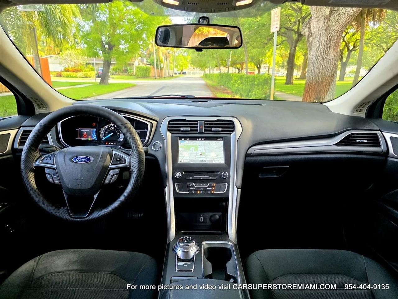 Ford Fusion Hybrid  2017