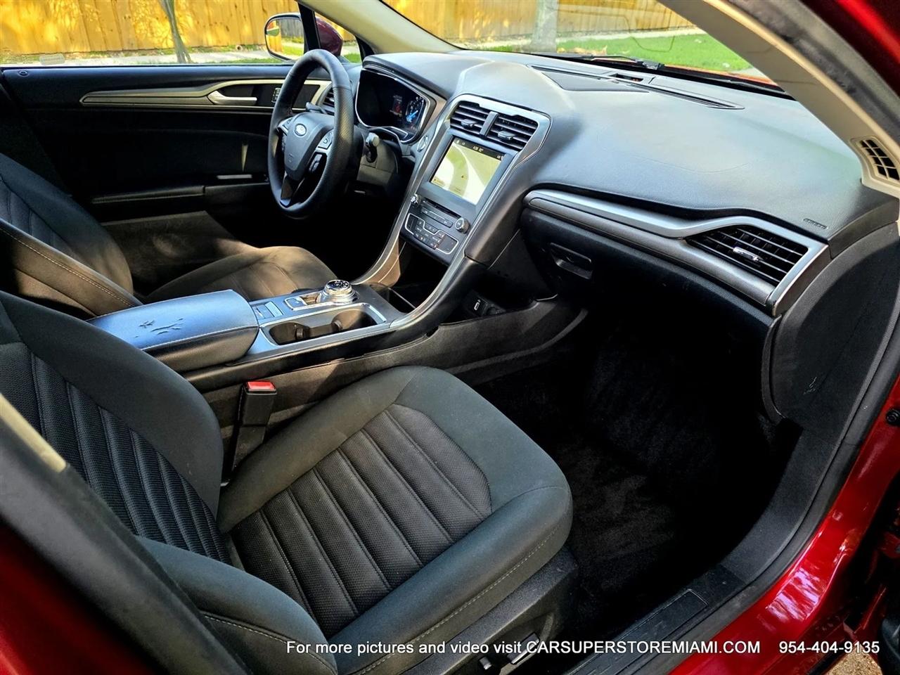 Ford Fusion Hybrid  2017