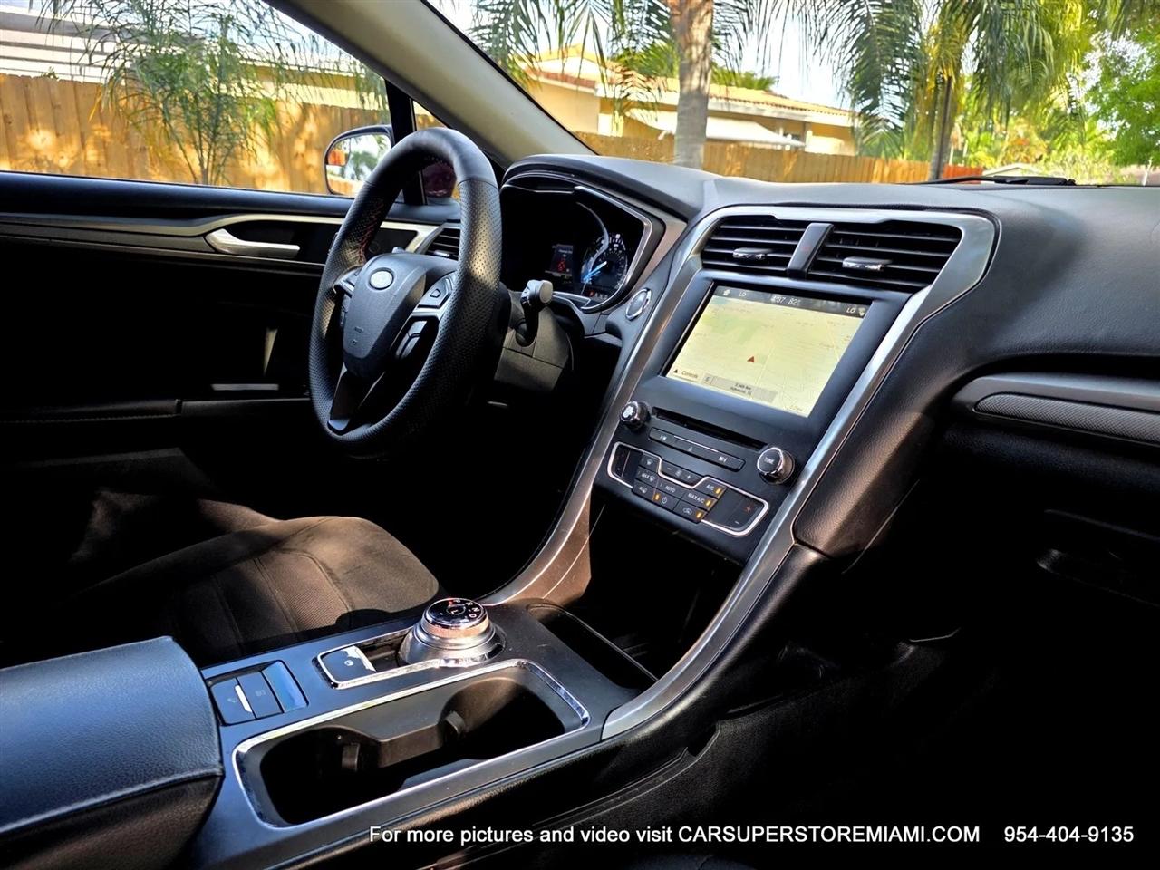 Ford Fusion Hybrid  2017