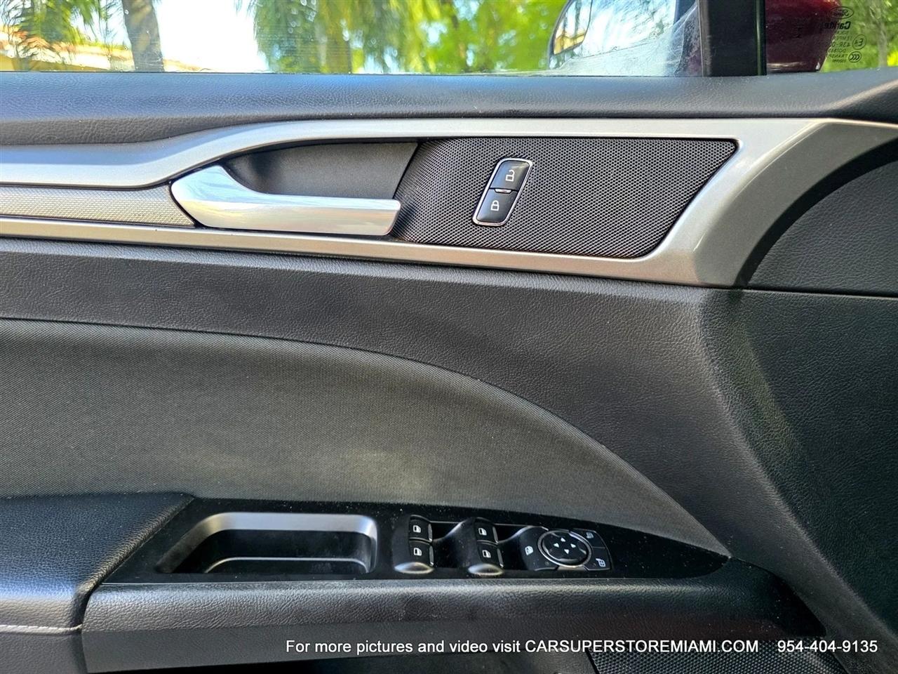 Ford Fusion Hybrid  2017