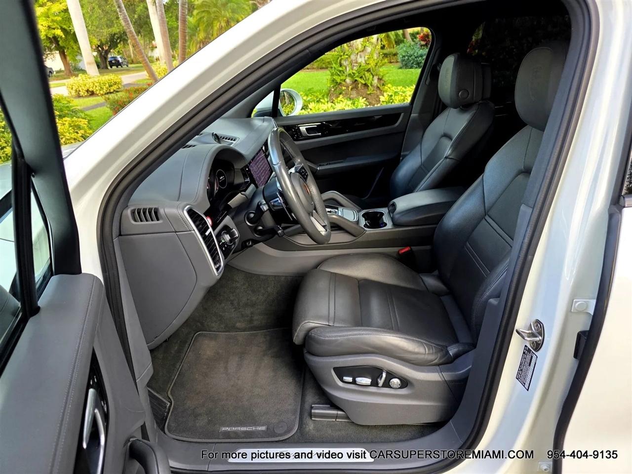 Porsche Cayenne  2019