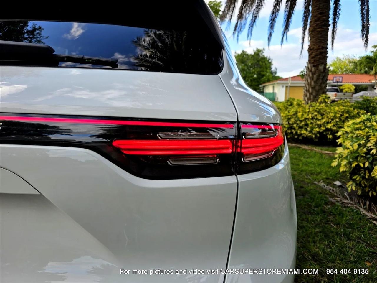 Porsche Cayenne  2019