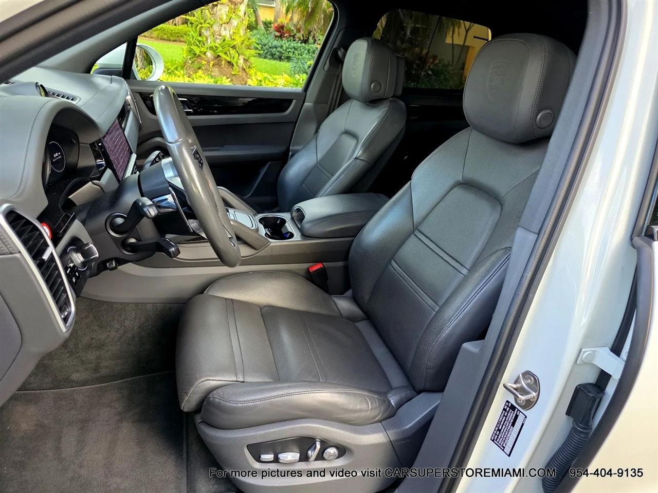 Porsche Cayenne  2019