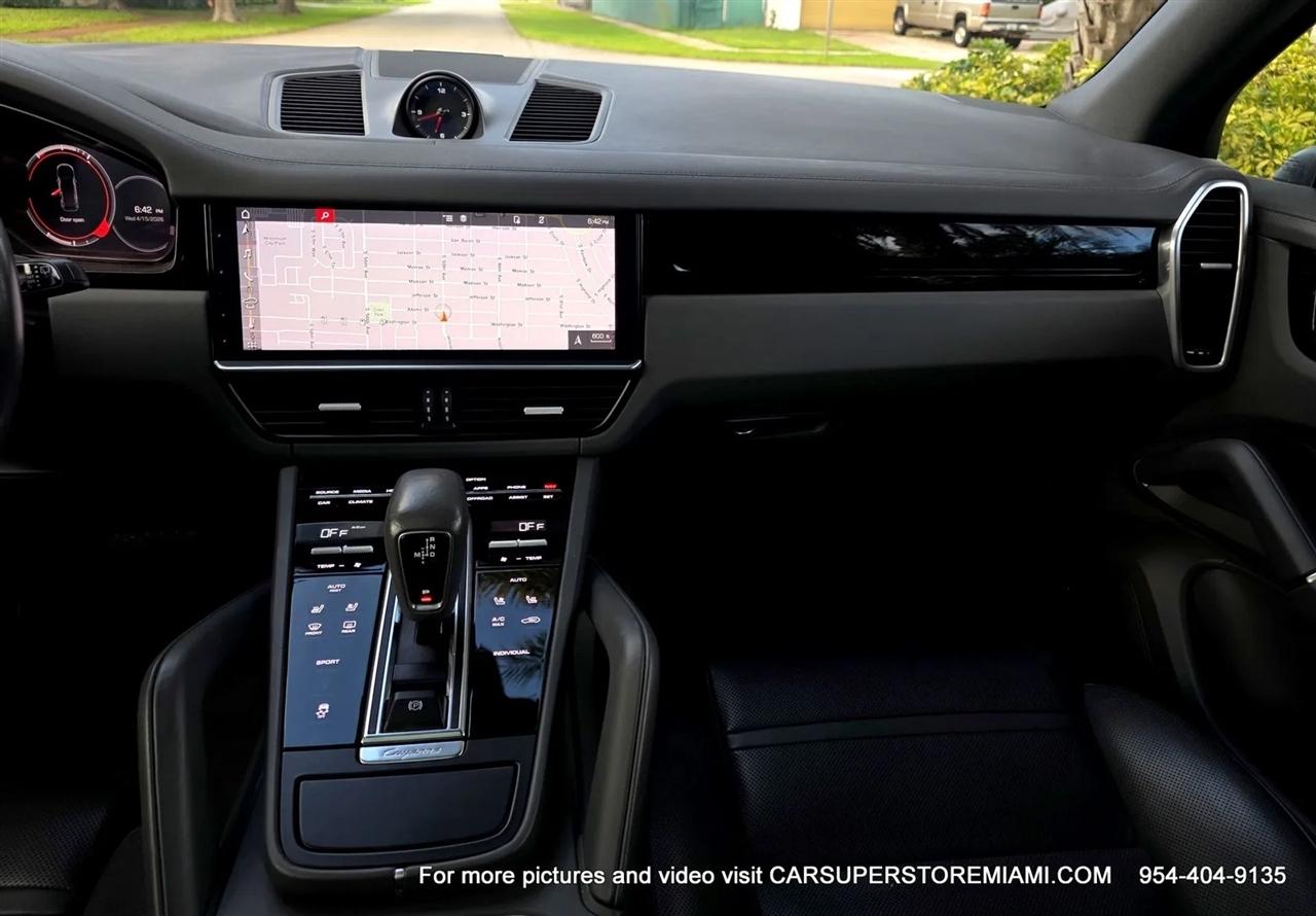 Porsche Cayenne  2019