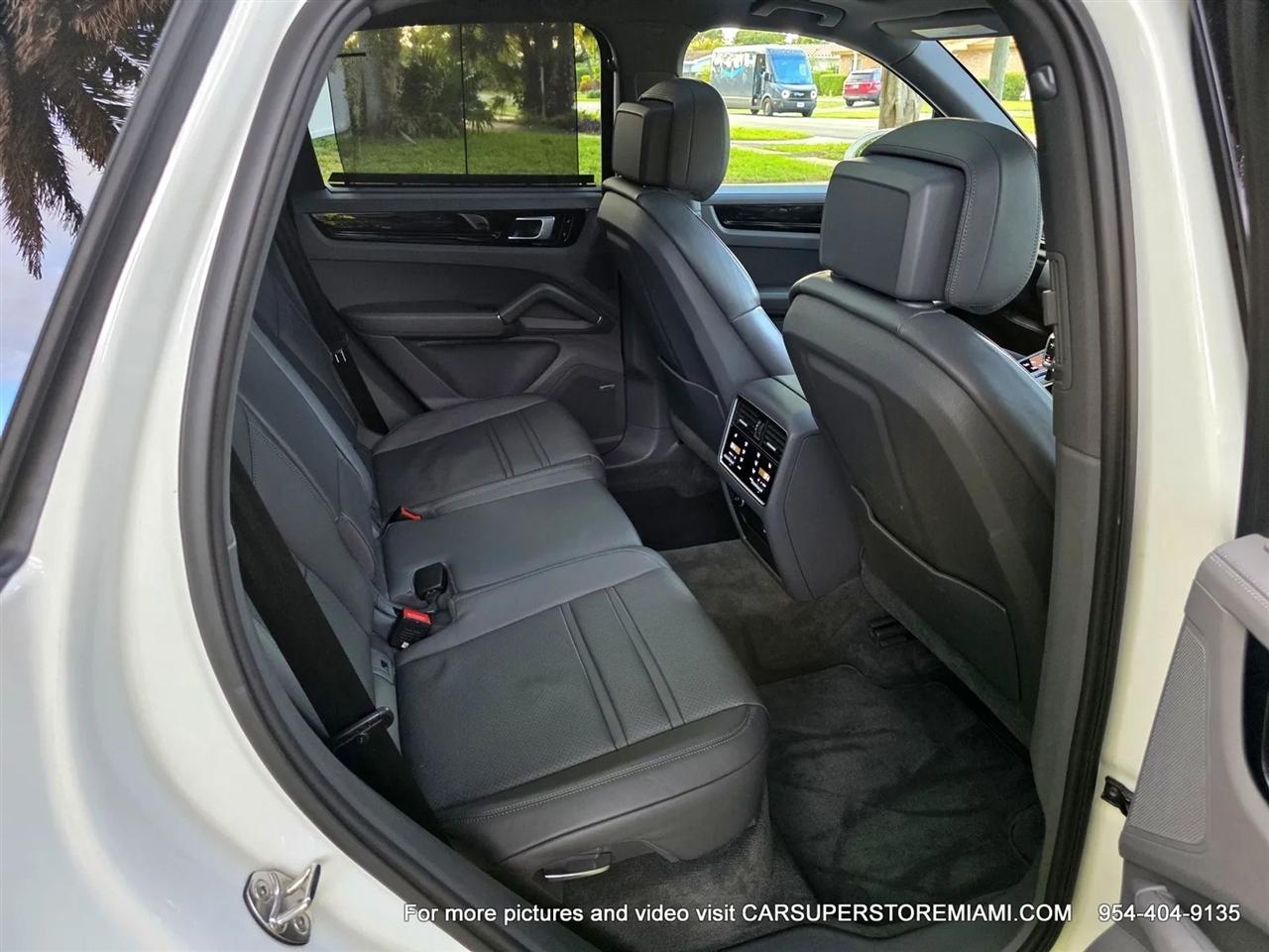 Porsche Cayenne  2019