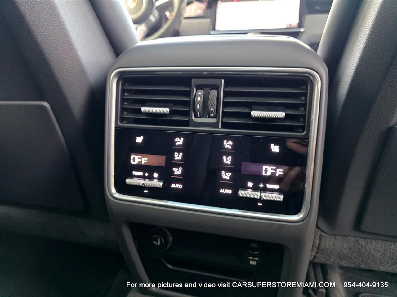 Porsche Cayenne  2019