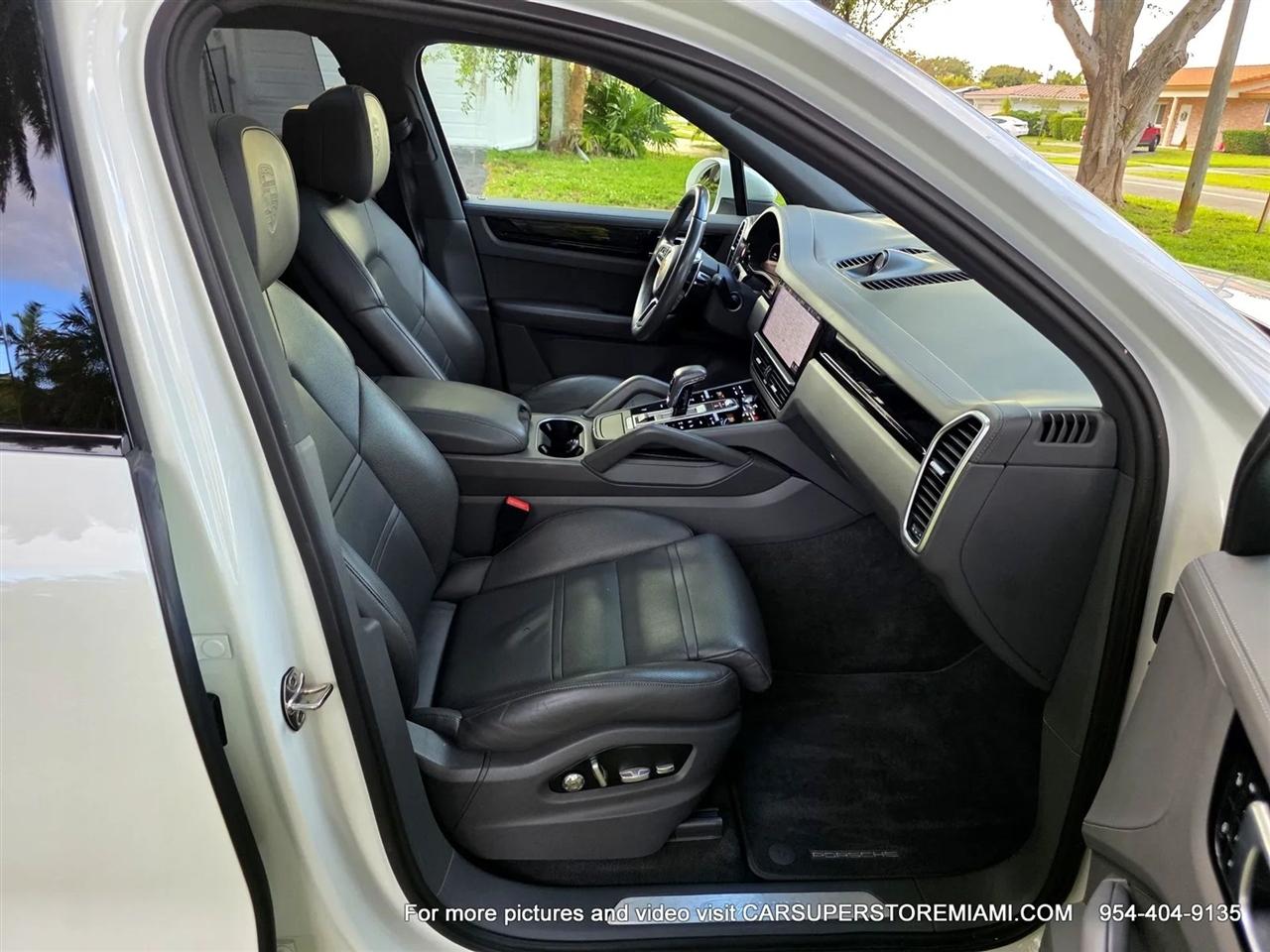 Porsche Cayenne  2019