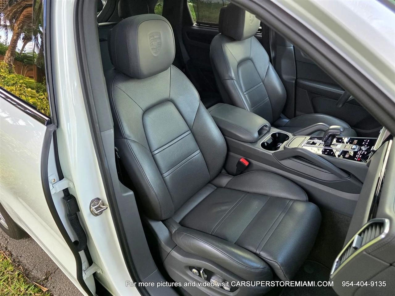 Porsche Cayenne  2019