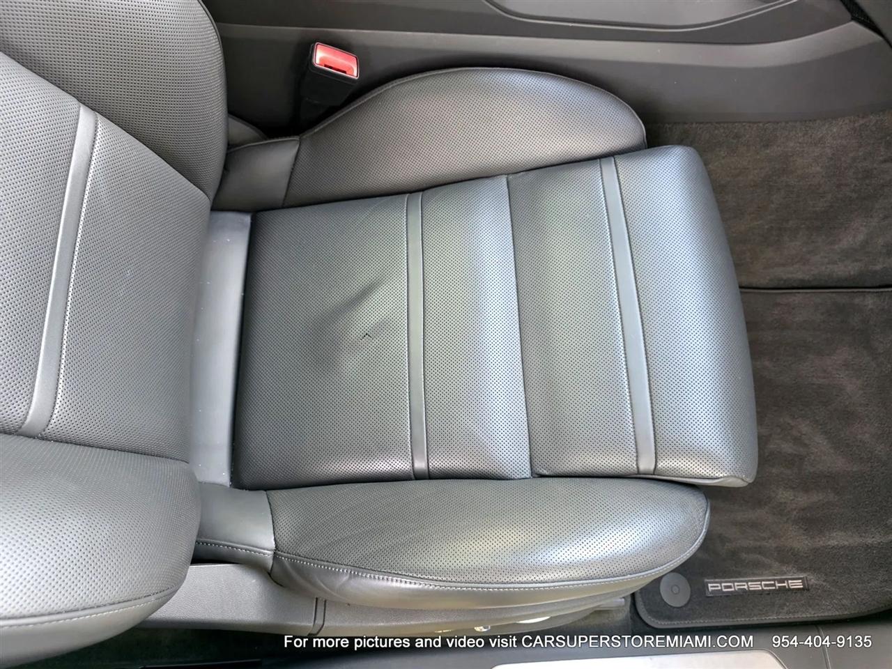 Porsche Cayenne  2019