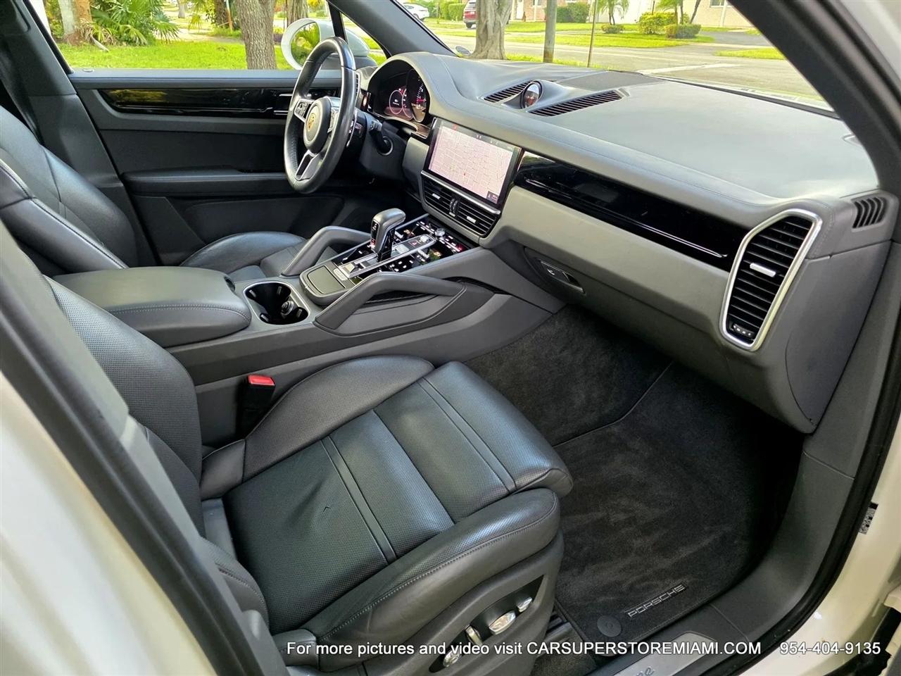 Porsche Cayenne  2019