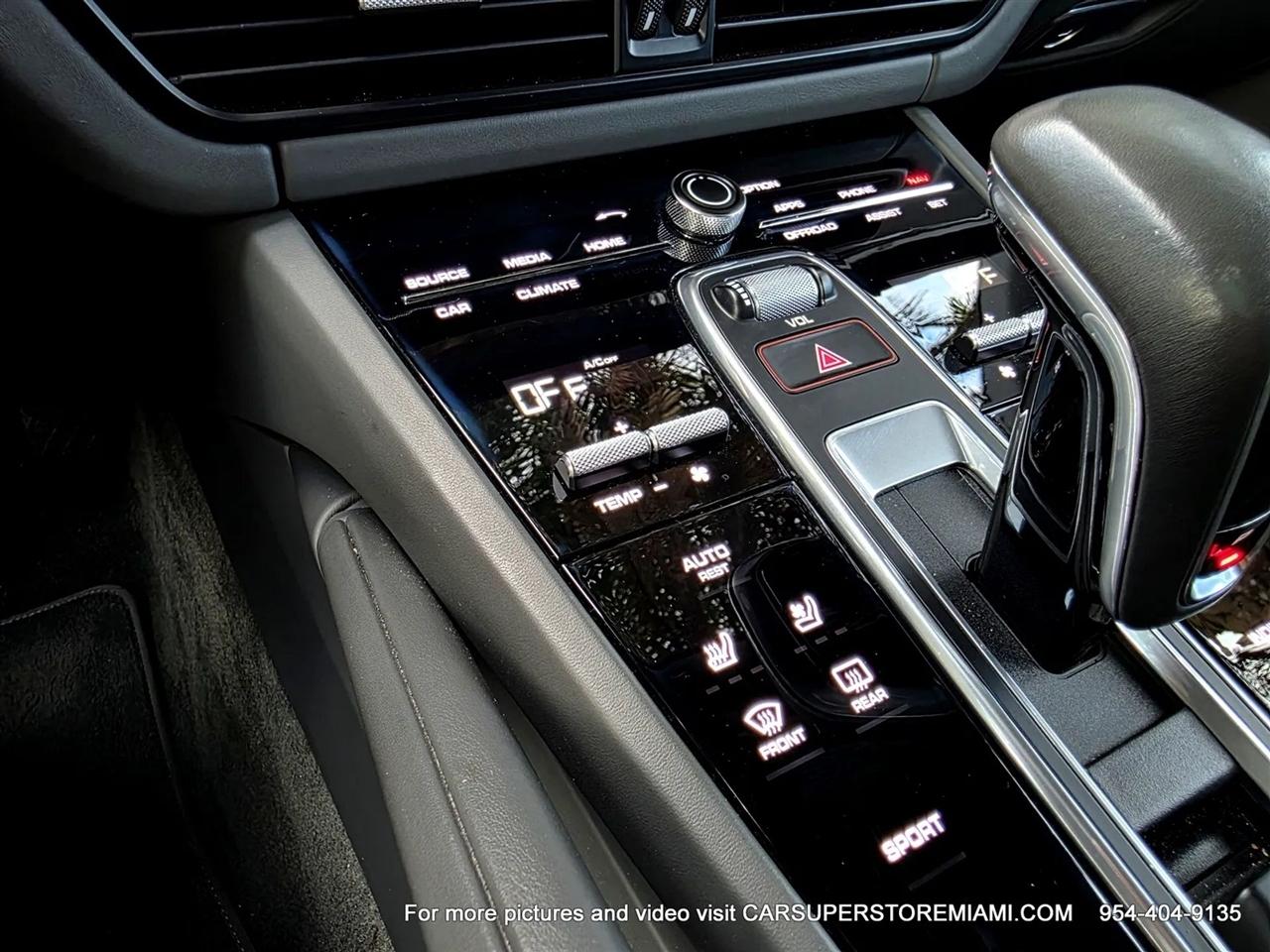 Porsche Cayenne  2019