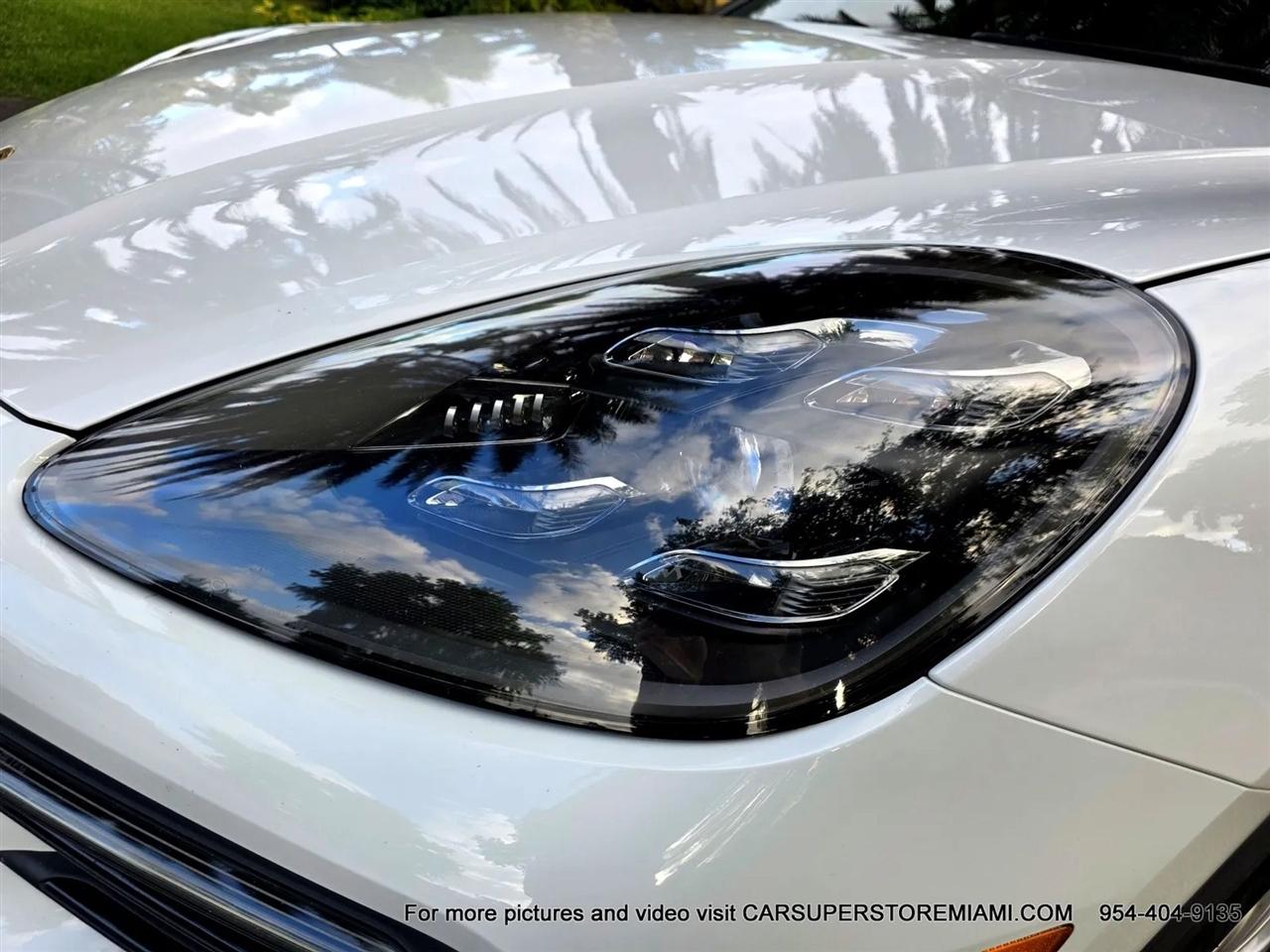 Porsche Cayenne  2019