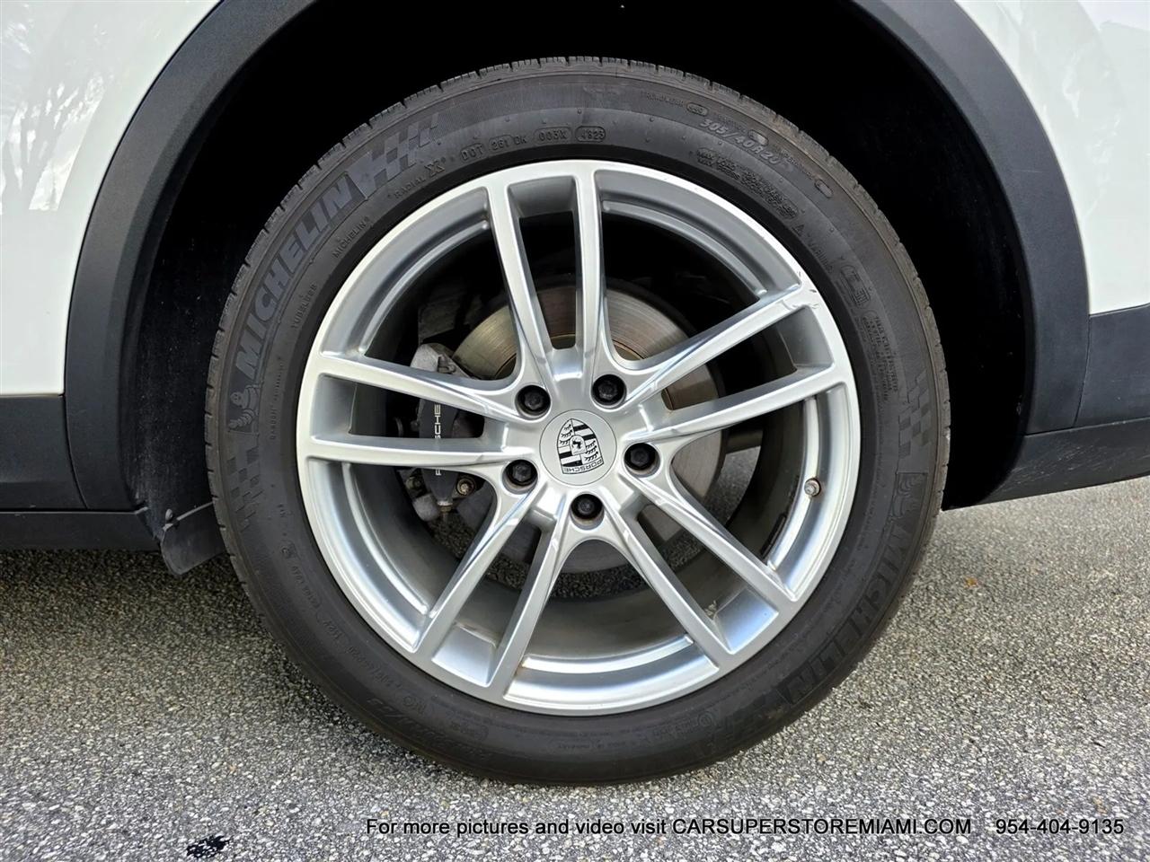 Porsche Cayenne  2019