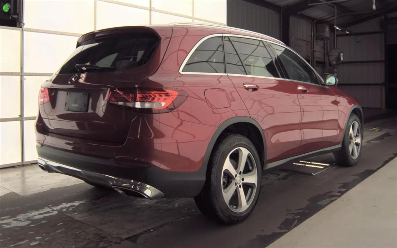 Mercedes-Benz GLC-Class  2016