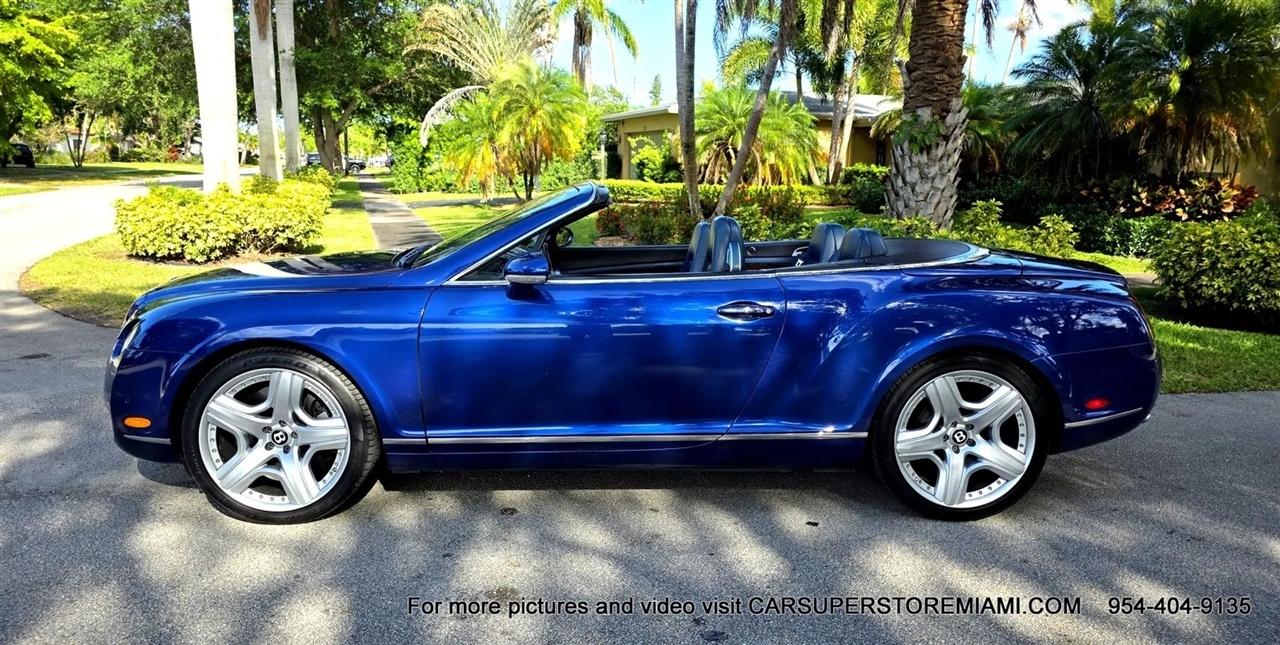 Bentley Continental GTC  2008