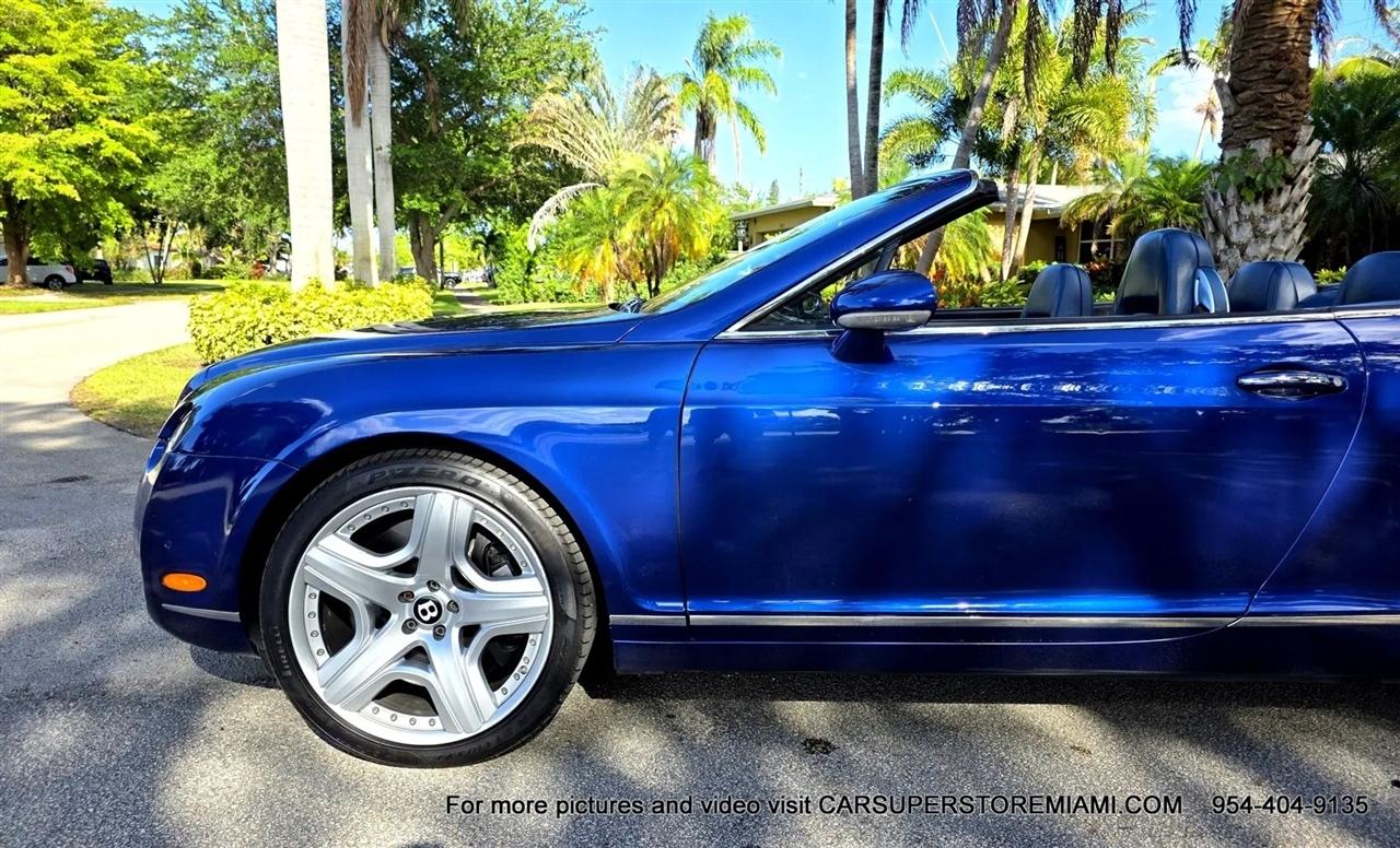 Bentley Continental GTC  2008