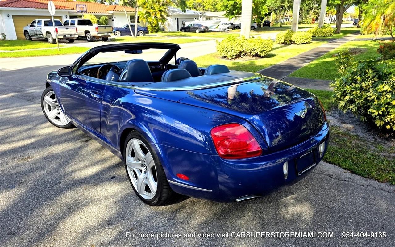 Bentley Continental GTC  2008