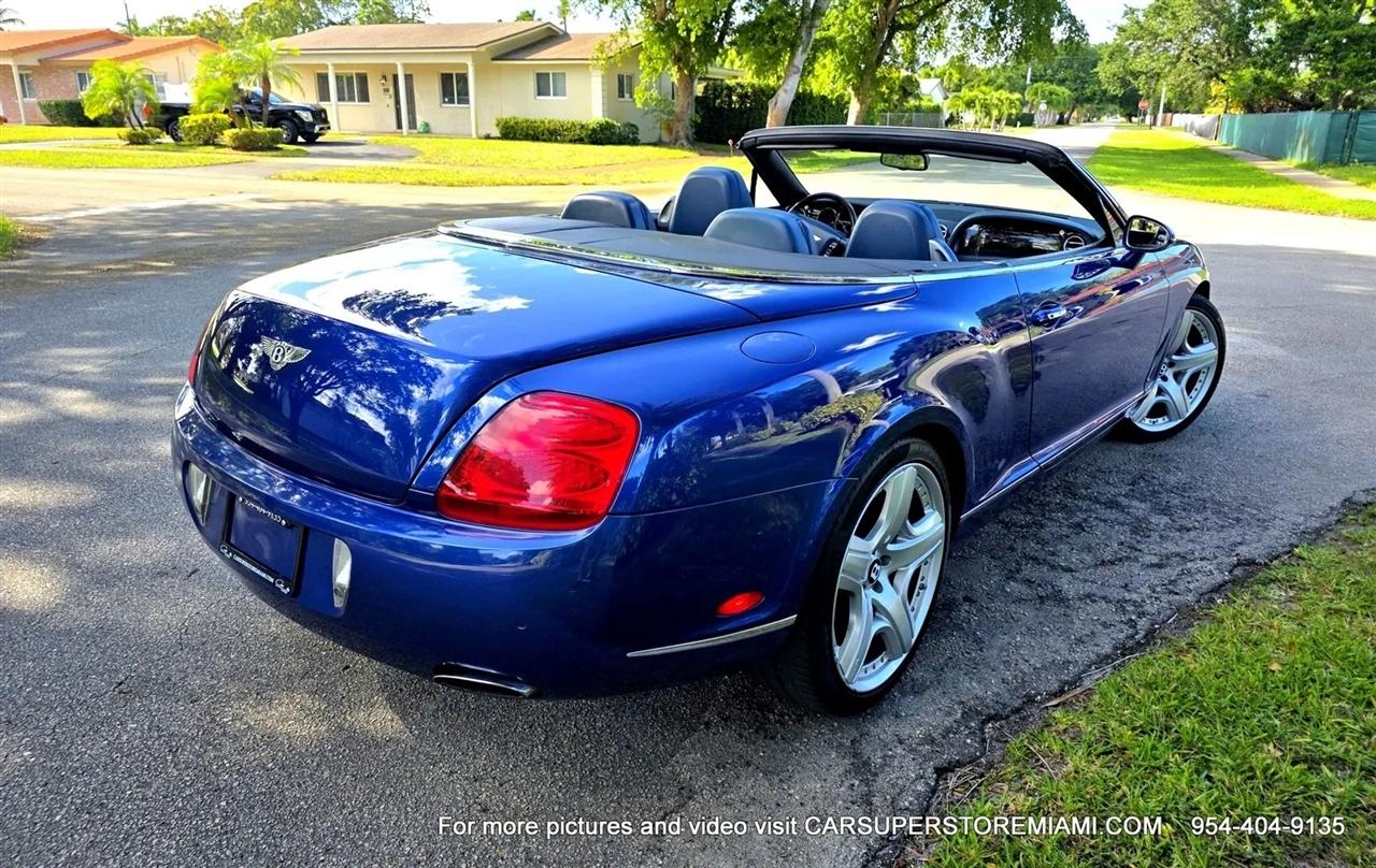 Bentley Continental GTC  2008