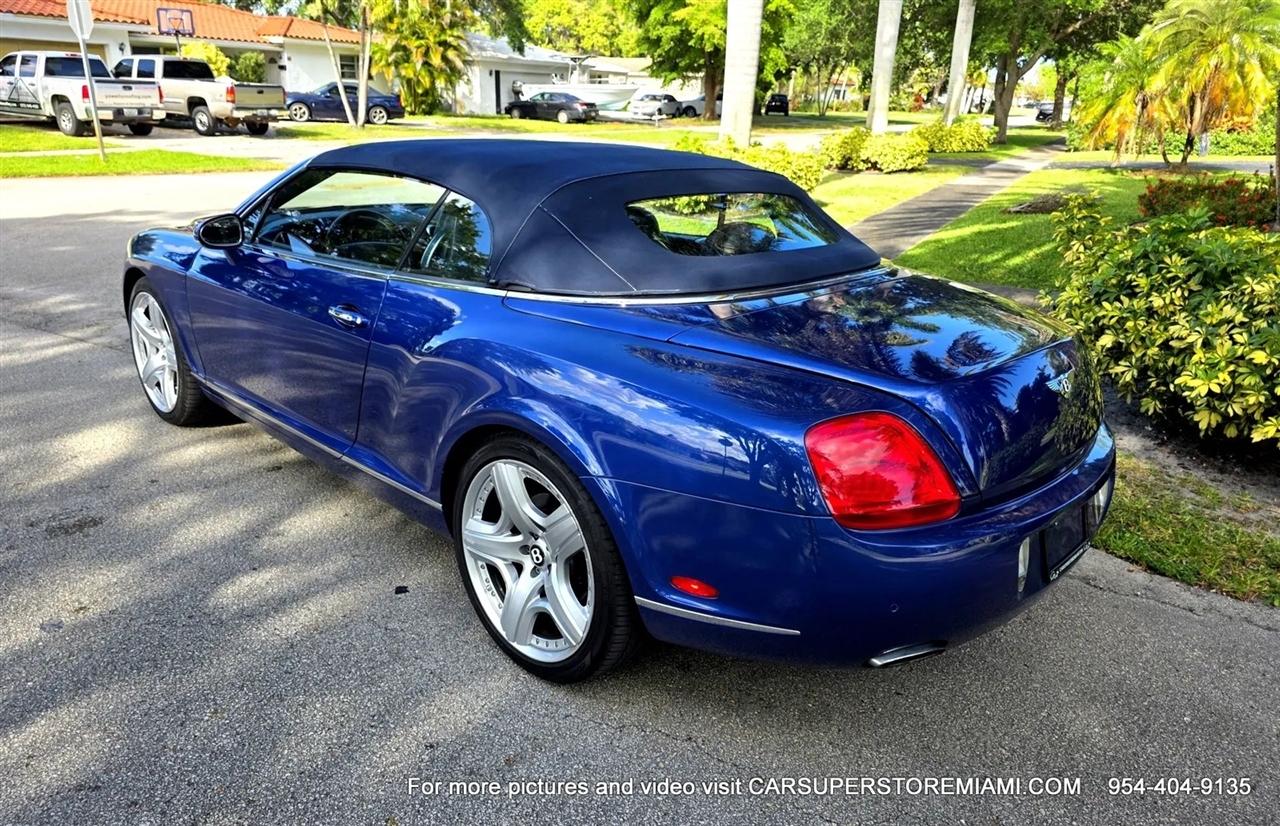 Bentley Continental GTC  2008