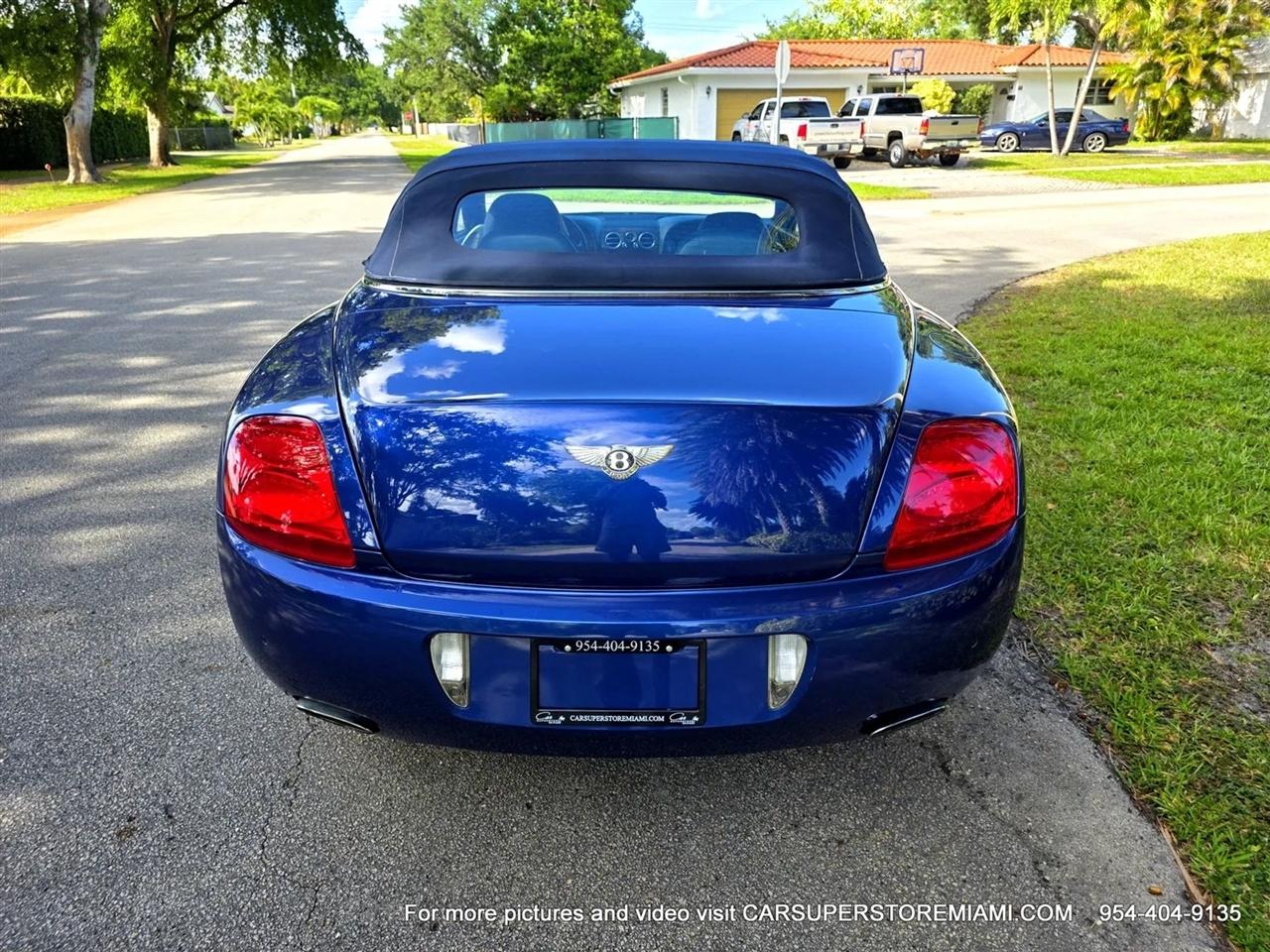 Bentley Continental GTC  2008
