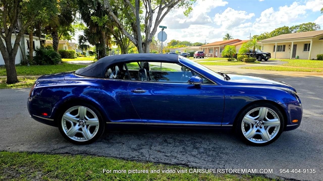 Bentley Continental GTC  2008