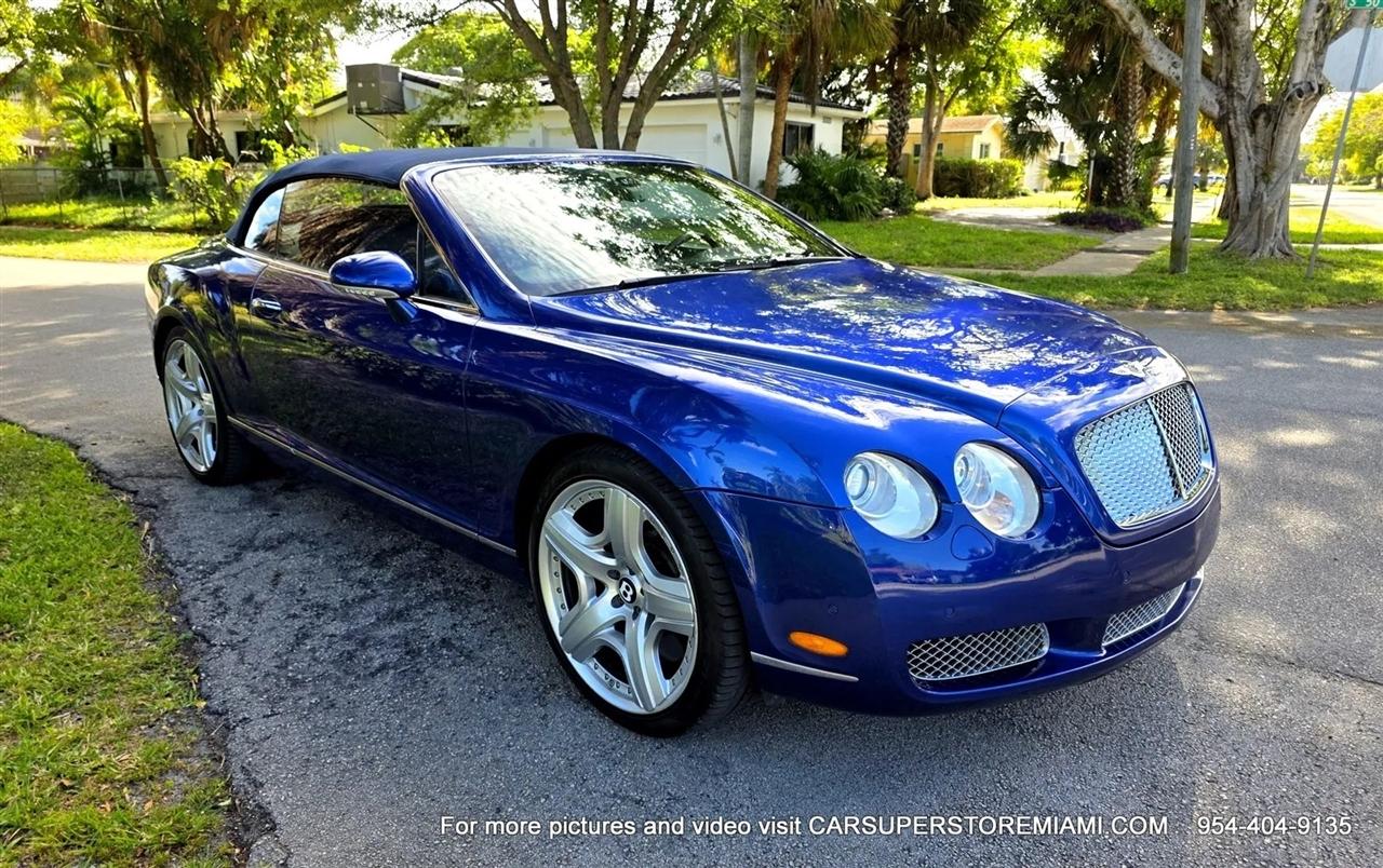 Bentley Continental GTC  2008