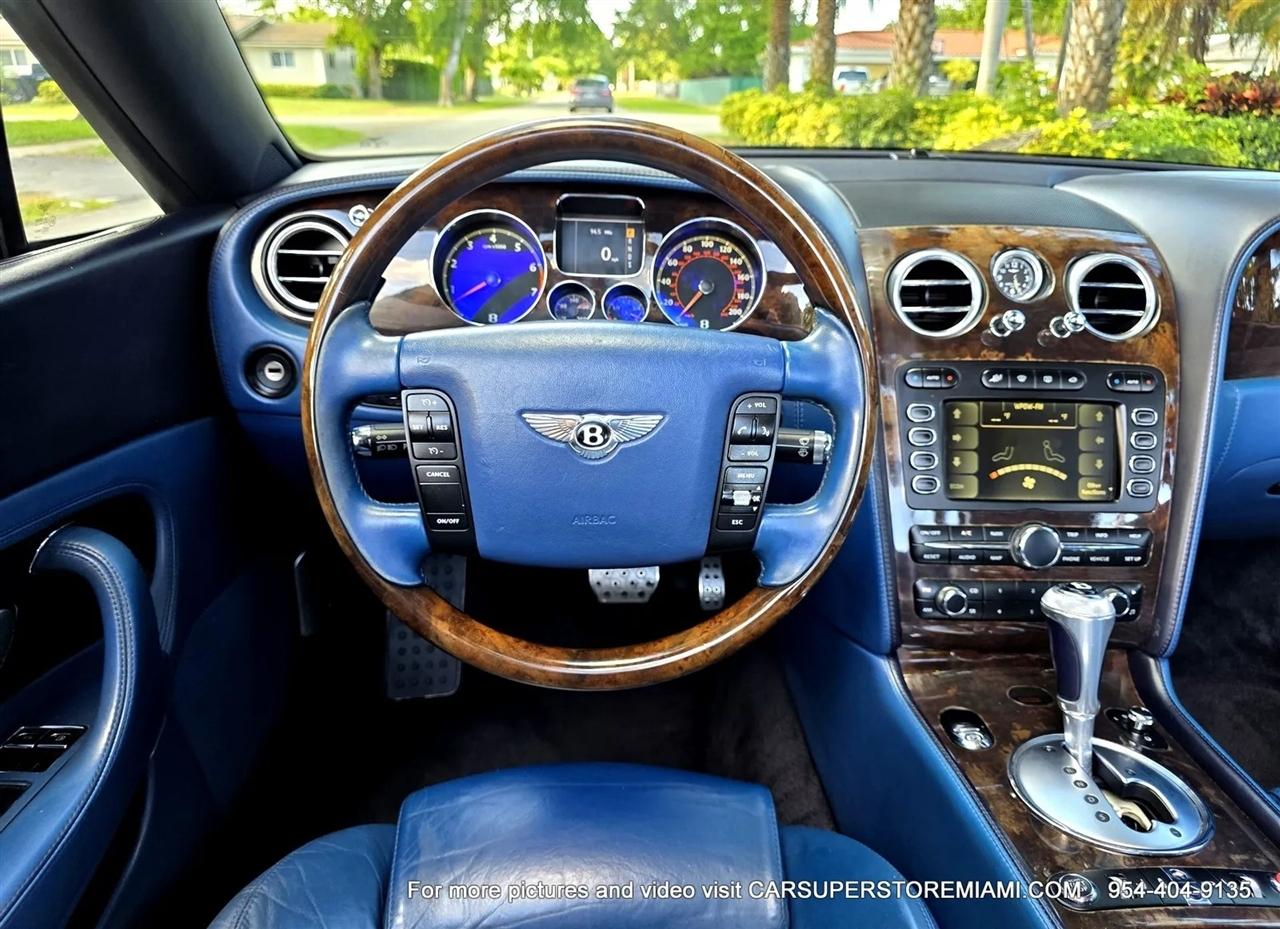 Bentley Continental GTC  2008