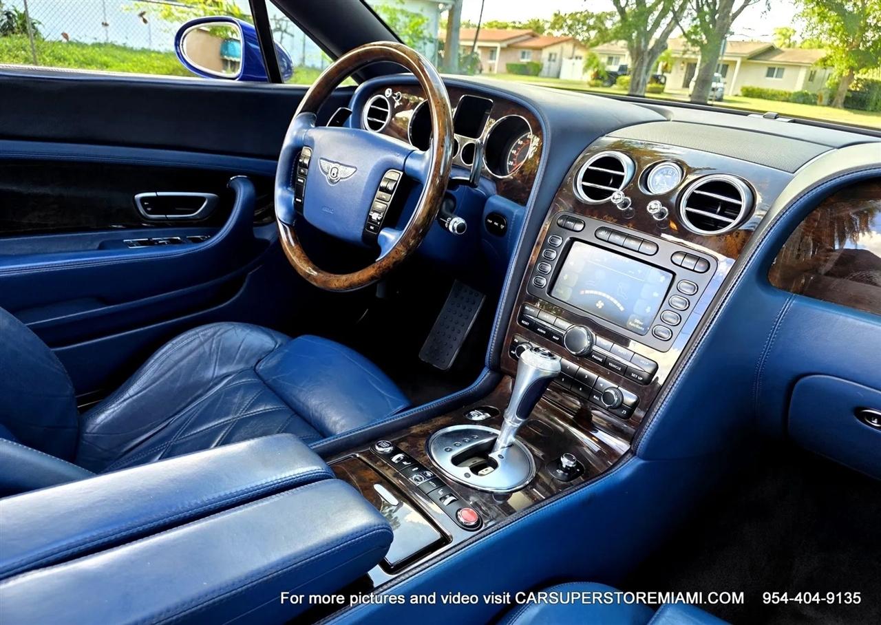 Bentley Continental GTC  2008