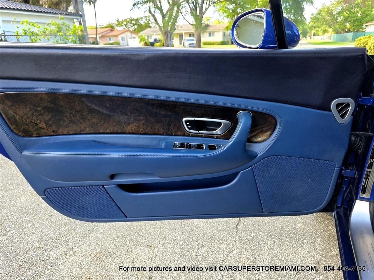 Bentley Continental GTC  2008