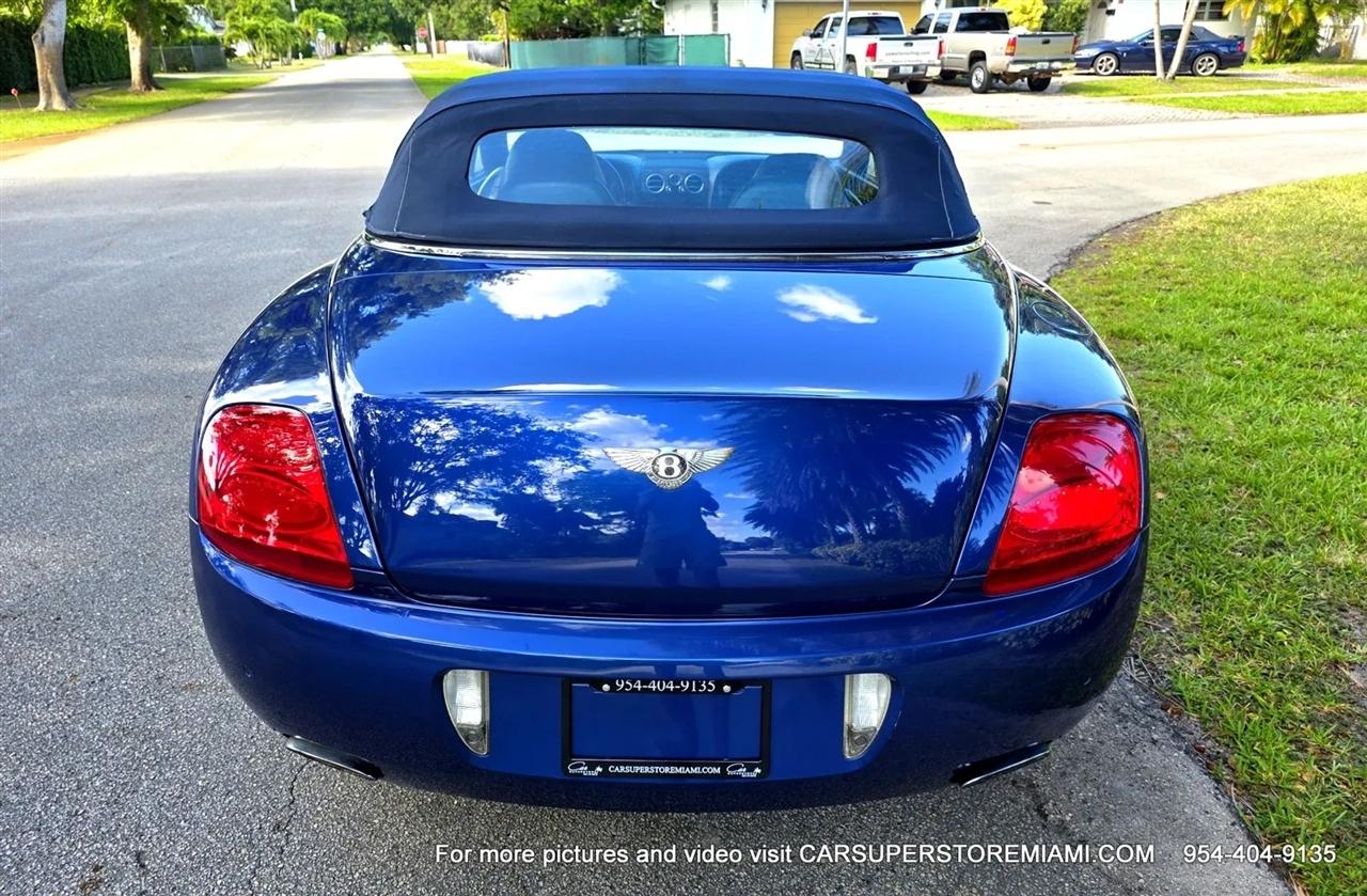 Bentley Continental GTC  2008