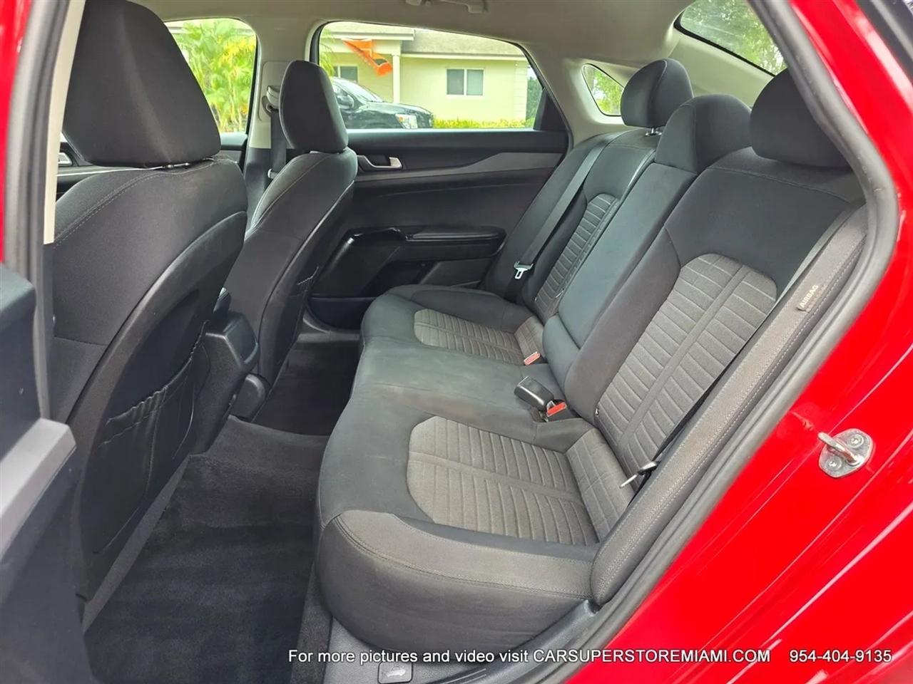 Kia K5  2025