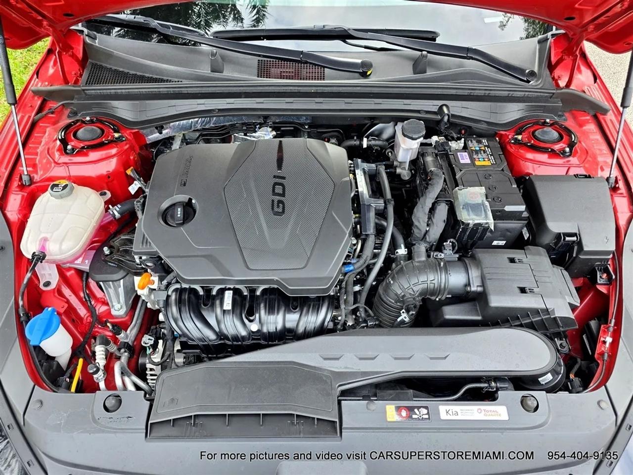 Kia K5  2025