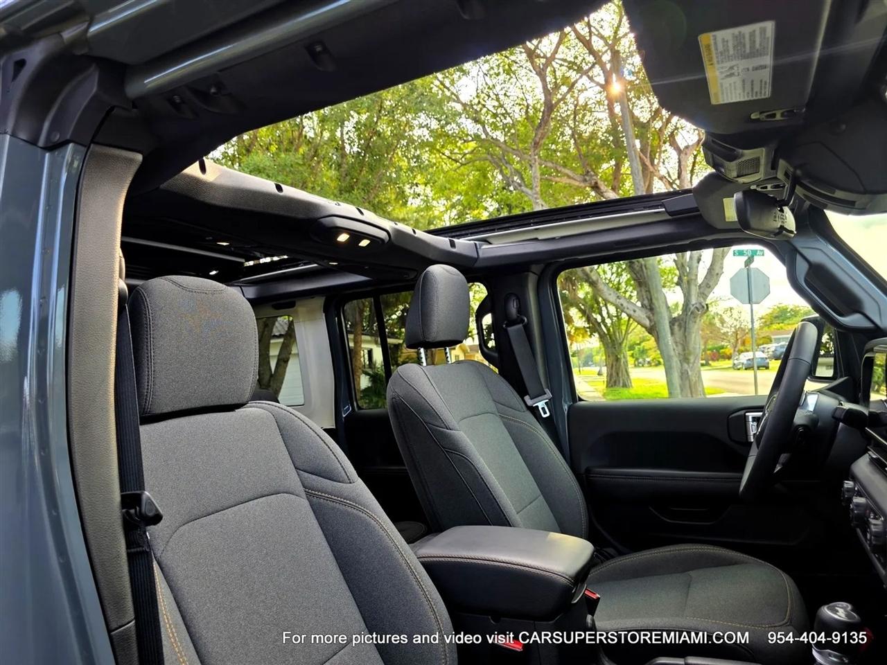 Jeep Wrangler 4xe  2025